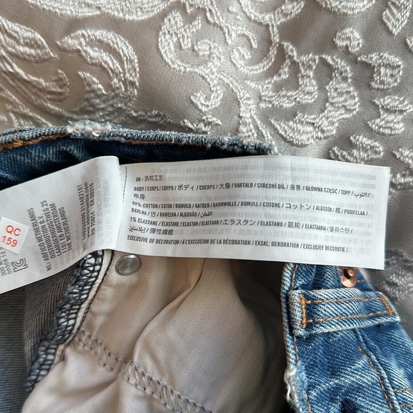 Abercrombie High Rise shorts size 4 - Picture 7 of 11